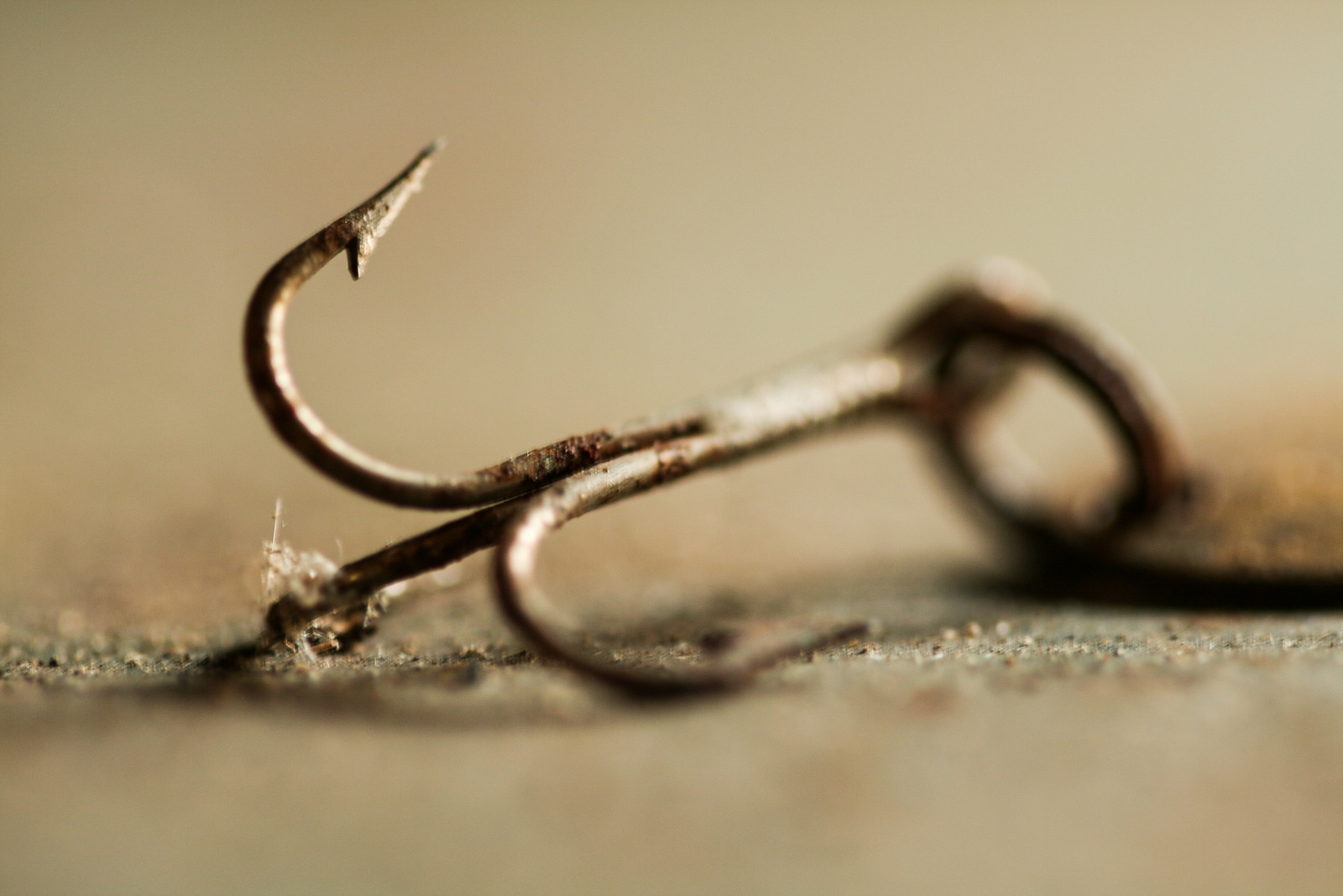 Are Rusty Fishing Hooks Bad For Fishing? Are They Safe? - Fishermen's Angle
